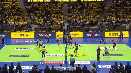 '0：2'→'3：2'...현대건설, 짜릿한 역전으로 챔프전 먼저 1승 / YTN