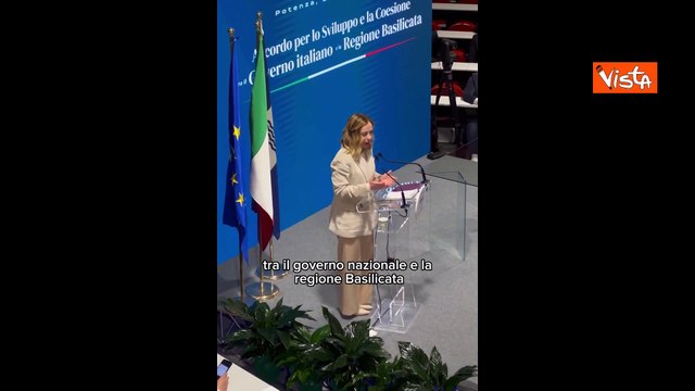 Bardi firma accordo sviluppo e coesione: Per Basilicata giornata storica