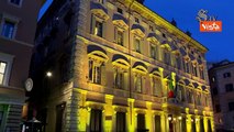 La facciata di Palazzo Madama illuminata per l'iniziativa Facciamo luce sull'endometriosi