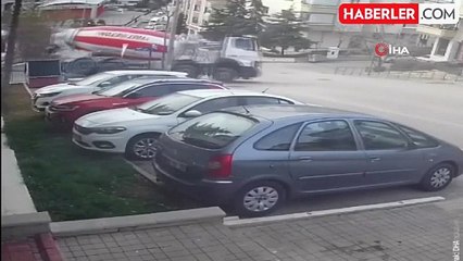 Ankara'da çimento tankerinin devrilerek yokuş aşağı kaydığı anlar kamerada