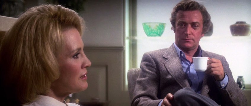 Dressed to Kill 1980 ‧ Thriller/Crime starring Michael Caine, Angie Dickinson