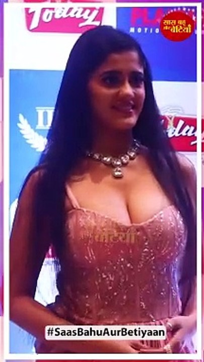 Ayesha Singh Arrived At Red Carpet Of Bollywood Journalists Award | SBB  #ayeshasingh #saasbahuaurbetiyaan #sbb #atsbb
