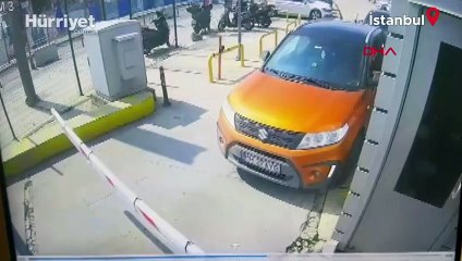 Fatih'te iş insanına 110 bin dolarlık gasp