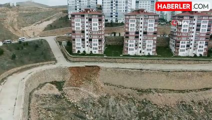 Elazığ'da yağışlarla birlikte istinat duvarı çöktü