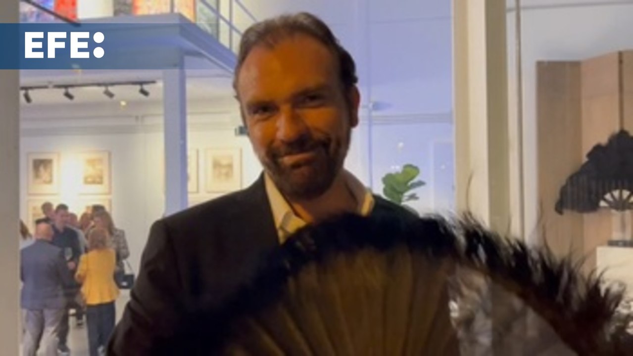 Los abanicos de Bernoux: elegantes, sensuales y rockeros para Madonna, Rosalía o Beyoncé