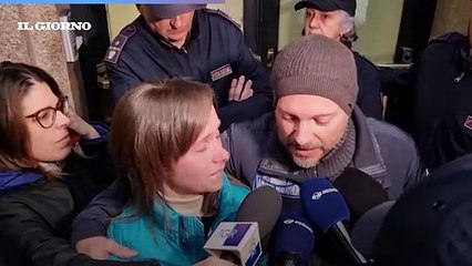 I genitori di Edoardo Galli, il 16enne scomparso da Colico, dopo il ritrovamento del figlio a Milano