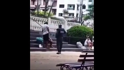 Policial agride homem e mulher com socos em praça no Espírito Santo