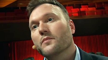 Paneldeltager blev dørmand under debat: Jeg handlede bare |2013| DR