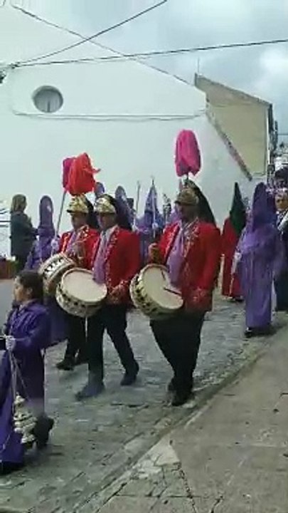 Jesús Nazareno de Baena pierde la Cruz al topar con un cable