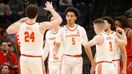 Clemson Stuns Arizona, Reaches to Elite 8 for 1st Time Since 1980
