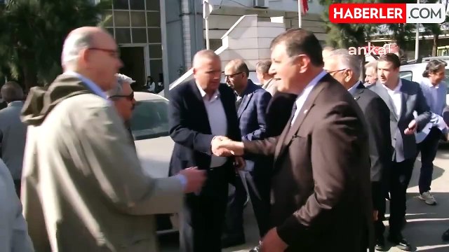 CHP İzmir Büyükşehir Belediye Başkan Adayı Cemil Tugay, Bornova'da Sanayi Siteleriyle Buluştu