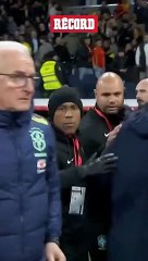 Joselu tuvo que frenar un pique entre Vinicius y Morata