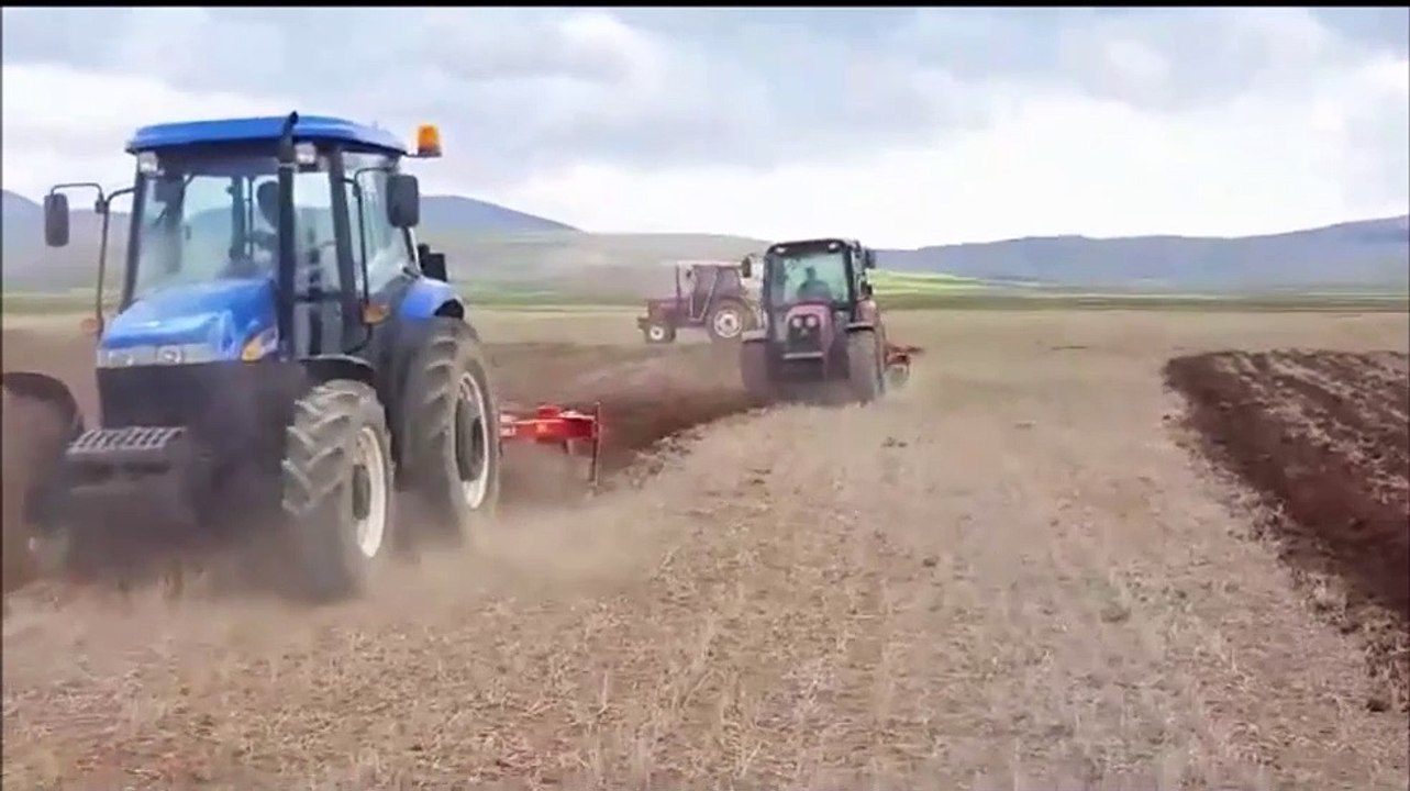 Afyonkarahisar Emirdağ Bademli Kasabası Tarla Sürümü