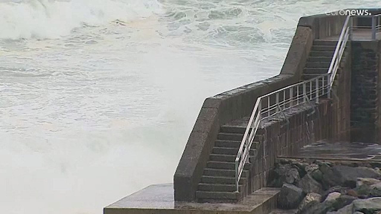 Ισπανία: Θάνατος και καταστροφές από το πέρασμα της καταιγίδας «Νέλσον»