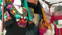 Ropa, artículos decorativos y demás artesanías en las vendimias de la Plaza Tapatía