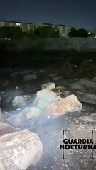 Al sofocar un incendio en un baldío, localizaron una maleta con restos humanos en Guadalajara