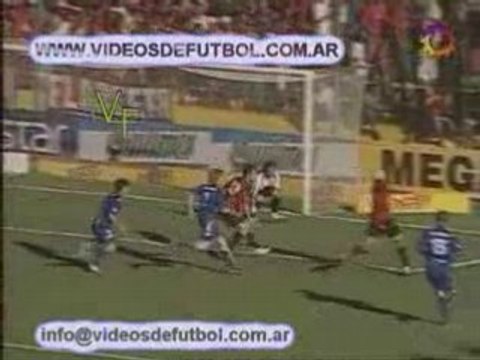 Rosario Central 0 - Newell´s 1 (Salcedo)
