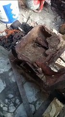 Mesin bubut ayam yang rusak
