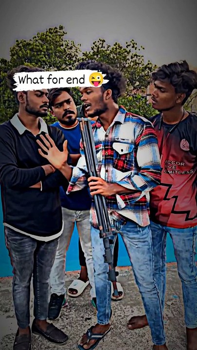 औरत+कम+यूज+करती+है++#funny+#comedy+#short+#shortfeed+#realfoolsteam+#surajrox+#vikram+#ajeet+#dinesh