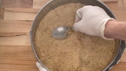 This simple way of making cheesecakes will make you want to open your bakery store!