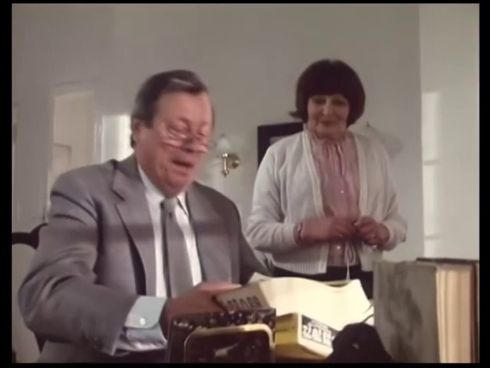 Drei Damen vom Grill - Ganze Serie - Staffel 4/Folge 4  'Noch`n Otto' - 1983