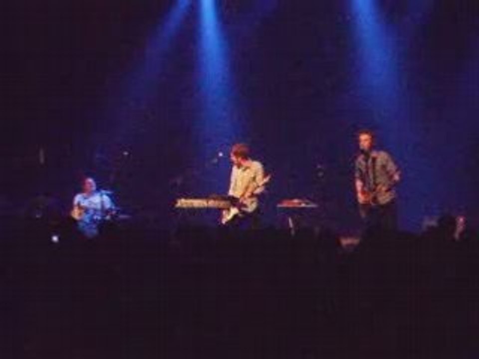 Mobius Band - Loving sounds of static (Live@Paris)