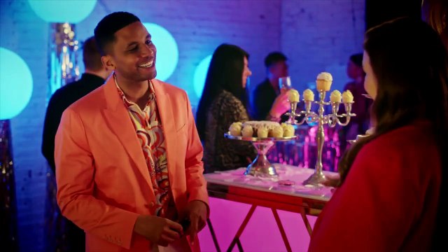 Une proposition irrésistible Bande-annonce (EN)