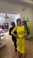 Φωτεινή Δάρρα: Το ξεκαρδιστικό βίντεο που δεν μπορεί να μπει στο σατέν φόρεμά της- «Μα δεν κλείνει!»