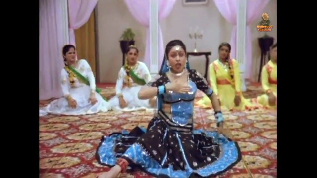 Jhansi Pe Rail / 1985 Mera Ghar Mere Bache / Meenakshi Seshadri , Raj Babbar