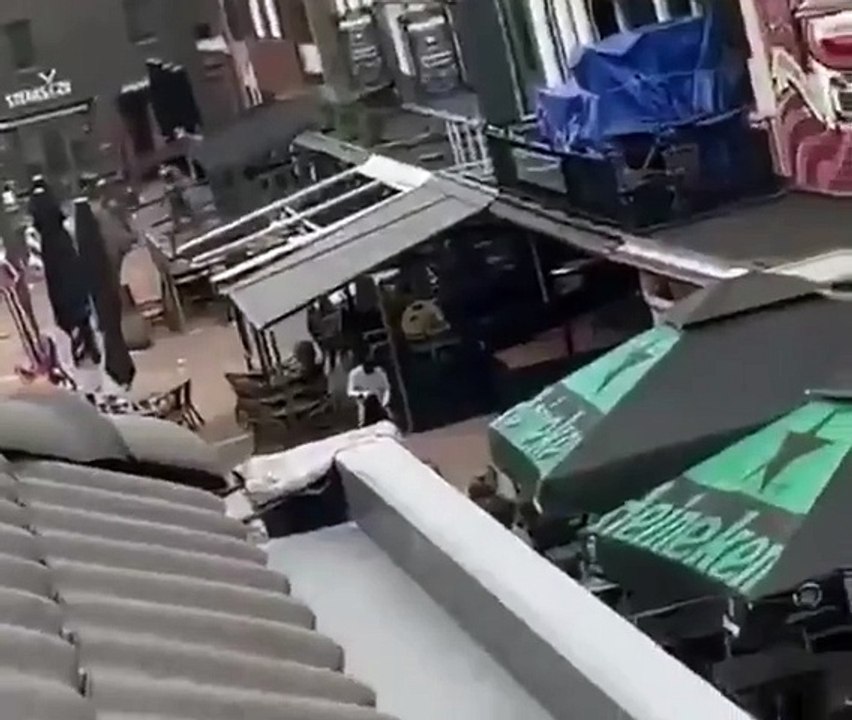 Suspeito detido, reféns, ede