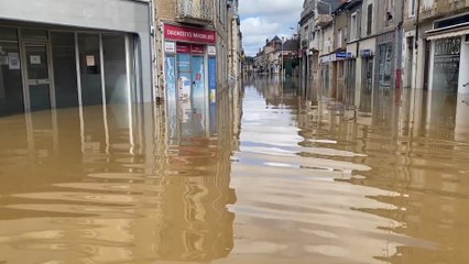 Download Video: L’Indre-et-Loire et la Vienne en vigilance rouge crues, un kayakiste porté disparu