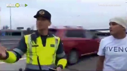 Colombianos se quedaron sin gasolina en autopista de España y los multaron