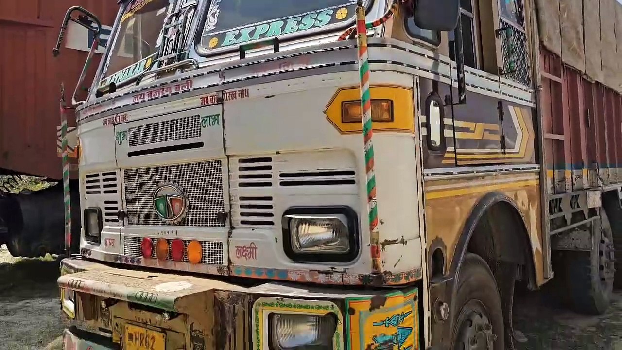 8.50 लाख का पीडीएस के 25 टन  चावल से भरा ट्रक जब्त