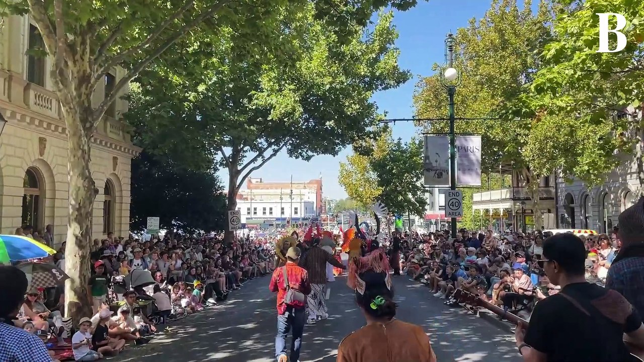 What it's like to be on parade 2024 Easter Gala Parade Bendigo