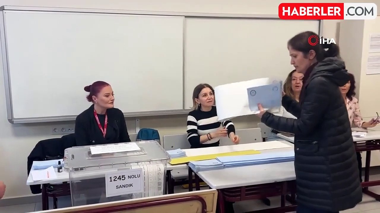 Ünlü sanatçı Candan Ercetin Sandık Kurulu Üyesi oldu