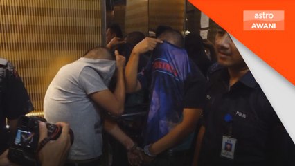 Buruh tukar pengakuan tidak bersalah perdangangan seks