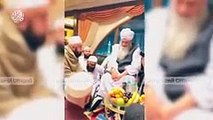 Molana Zulfiqar Naqshbandi Met Molana Tariq Jamil at Makkah_144p