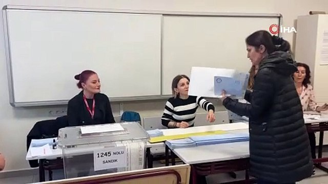 Ünlü sanatçı Candan Erçetin Sandık Kurulu Üyesi oldu