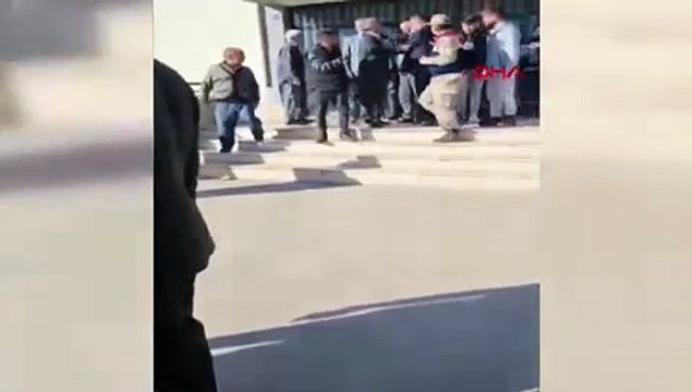 Yerel seçimin ilk kavgası... Blok oy kullanmak istedi, ortalık karıştı