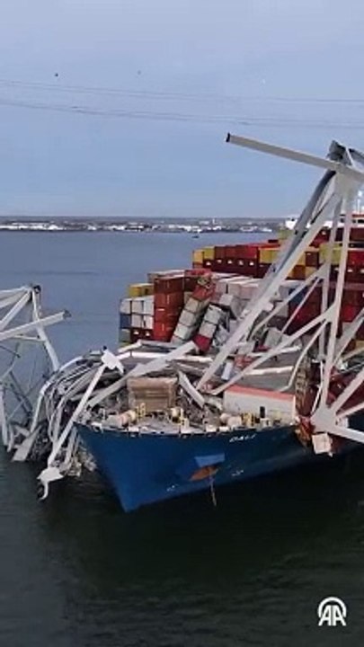 destroços de ponte no navio em baltimore