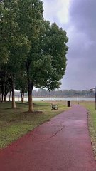 مجھے نہیں پتا کب میرے دل کو برسات کی روزیوں کی طرح محبت ہو گئی