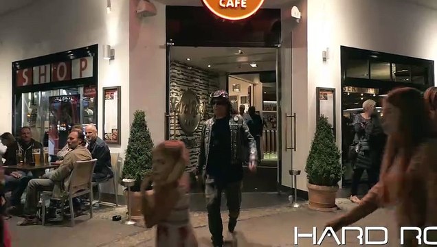 Michael The GlitterKing at Hard Rock Cafe Berlin