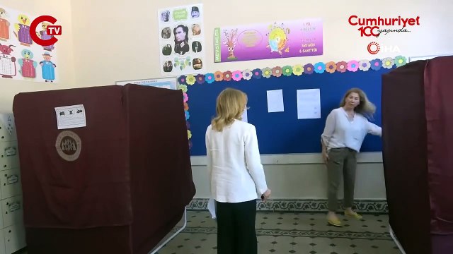 Eski Başbakan Tansu Çiller oyunu kullandı