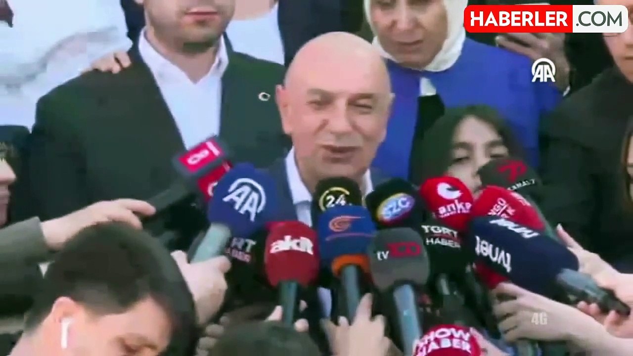 Cumhur İttifakı Ankara Büyükşehir Belediye Başkan adayı Turgut Altınok, oyunu kullandı
