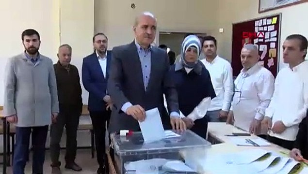 İstanbul - TBMM Başkanı Numan Kurtulmuş oyunu kullandı