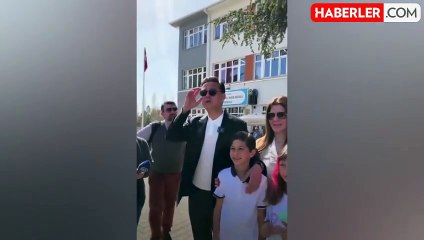 Télécharger la video: AK Parti Eskişehir Adayı Nebi Hatipoğlu gazetecilerle tartıştı: Çekme oğlum