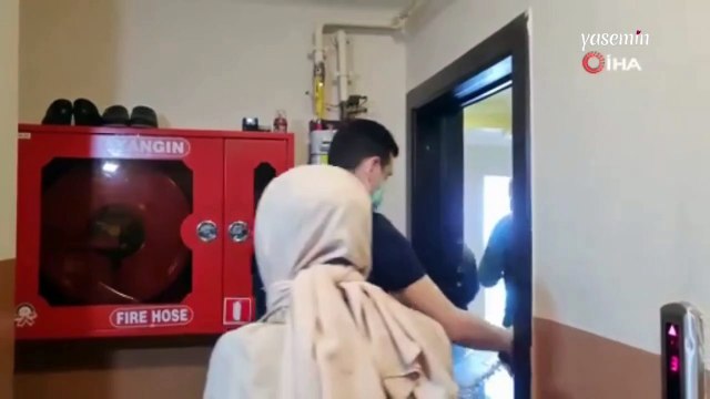 5 dünya rekoru bulunan Dünyanın en uzun boylu kadını oyunu kullandı