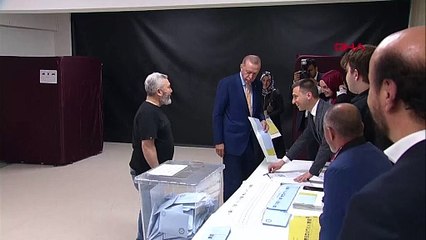 Cumhurbaşkanı Erdoğan seçmenlerle olan diyalogları gülümsetti