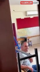 Bunu da gördük! Oy kullanmak için kabine giren vatandaş ulumaya başladı