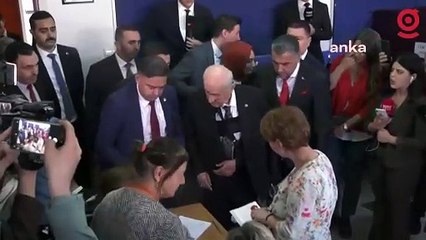 Bahçeli'nin yüzündeki morluğun sebebi belli oldu: Ayağı takılıp düşmüş